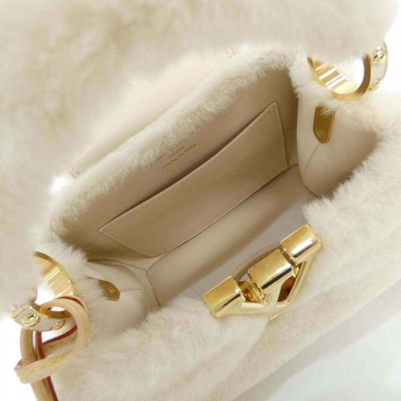 ルイヴィトン コージーグラム(LV SKI) カプシーヌ MINI M26324 バッグ