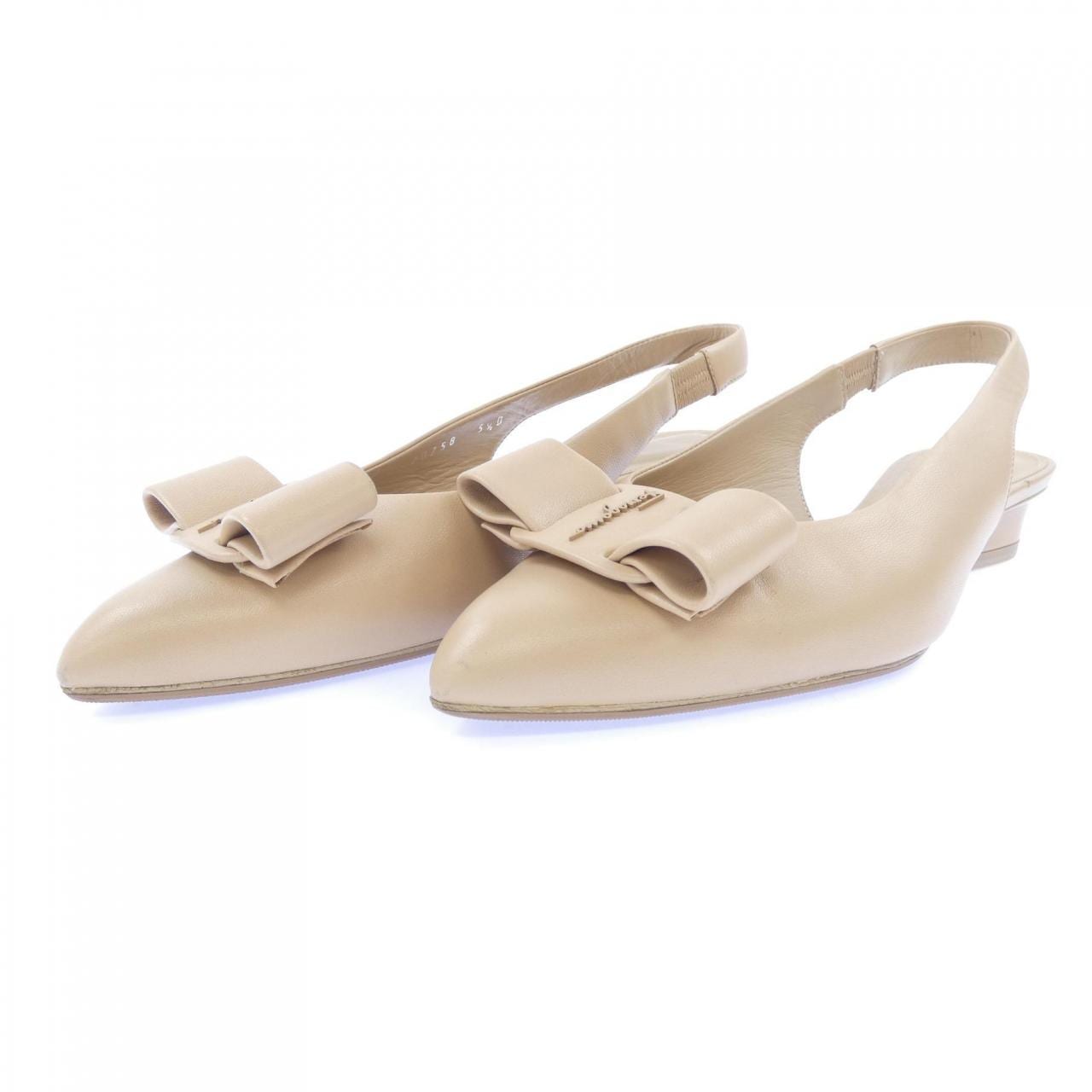 サルヴァトーレフェラガモ SALVATORE FERRAGAMO パンプス