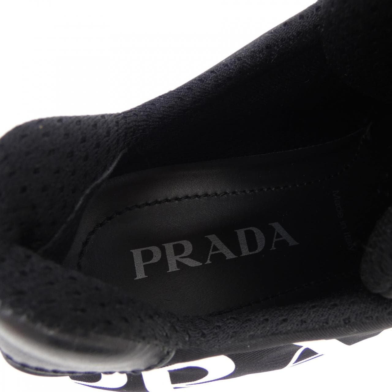 プラダ PRADA スニーカー