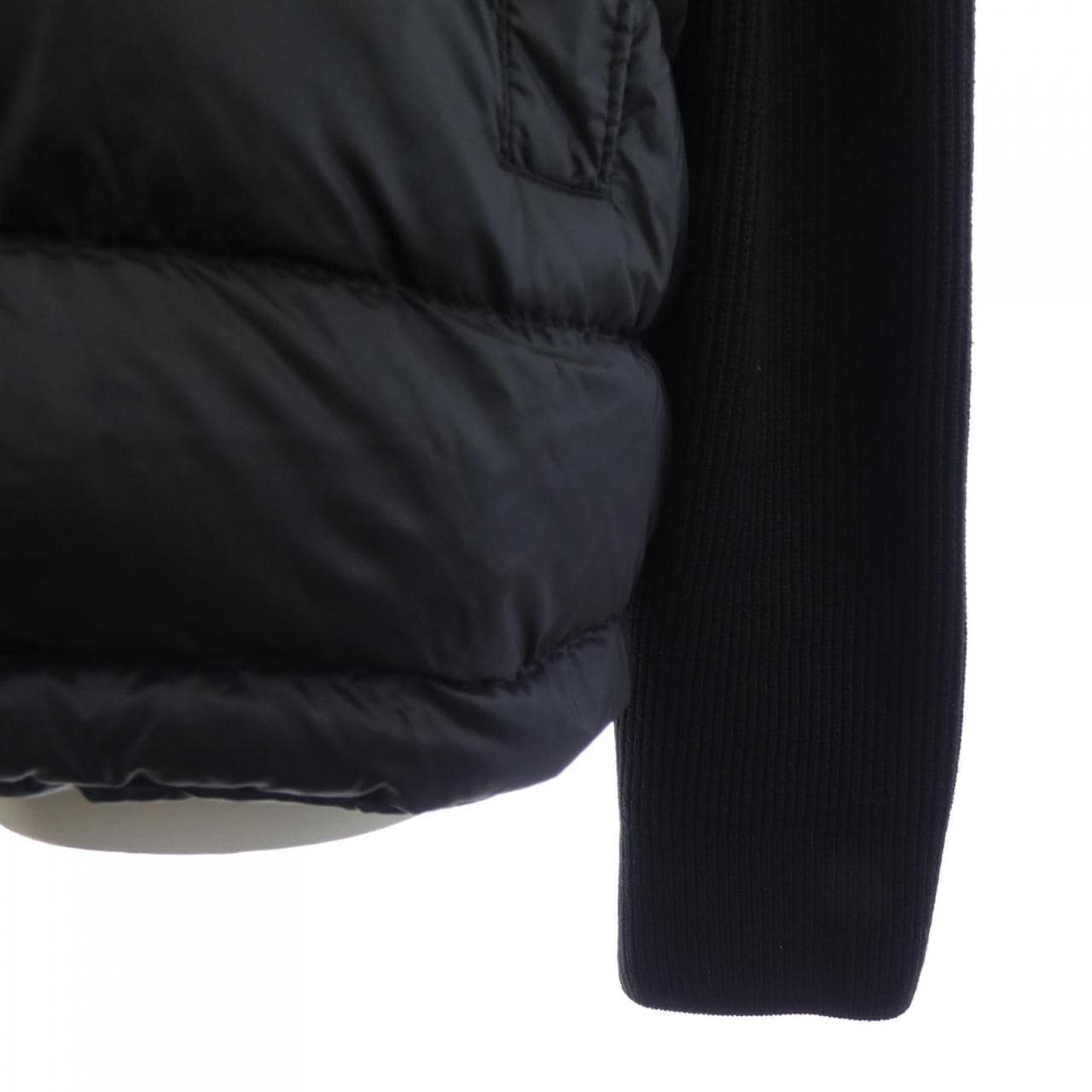 MONCLER MONCLER 10919B00005 羽絨外套