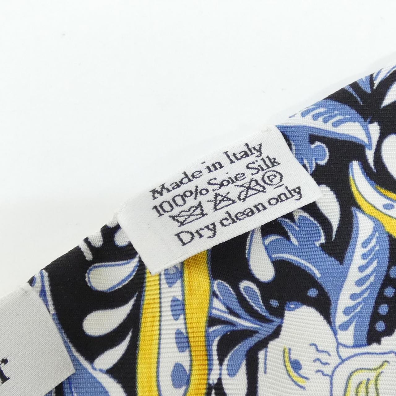 クリスチャンディオール スカーフ