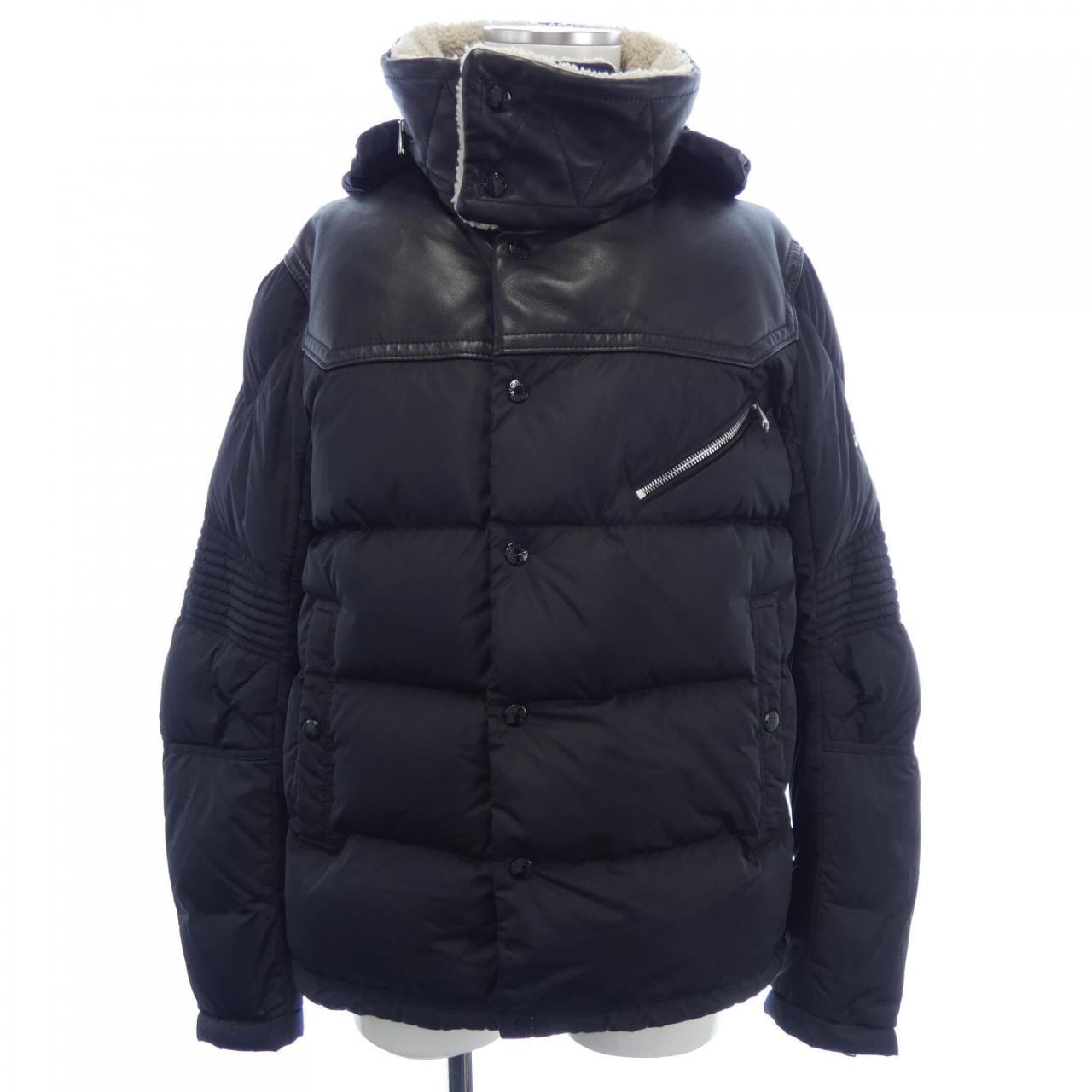 モンクレール MONCLER ダウンジャケット