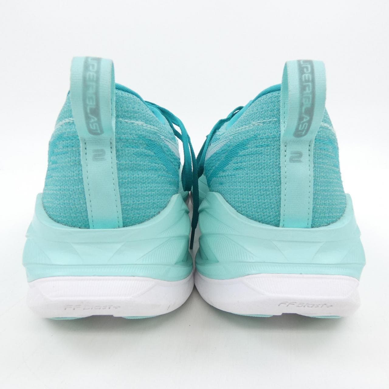 アシックス ASICS 1013A142 スニーカー