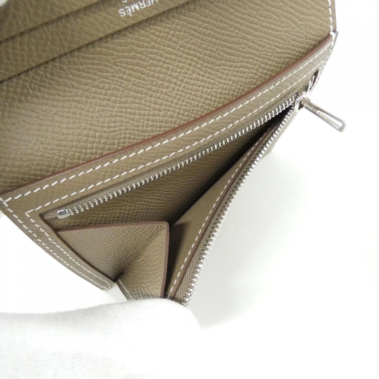 【未使用品】エルメス ベアン コンパクト 039790CK 財布