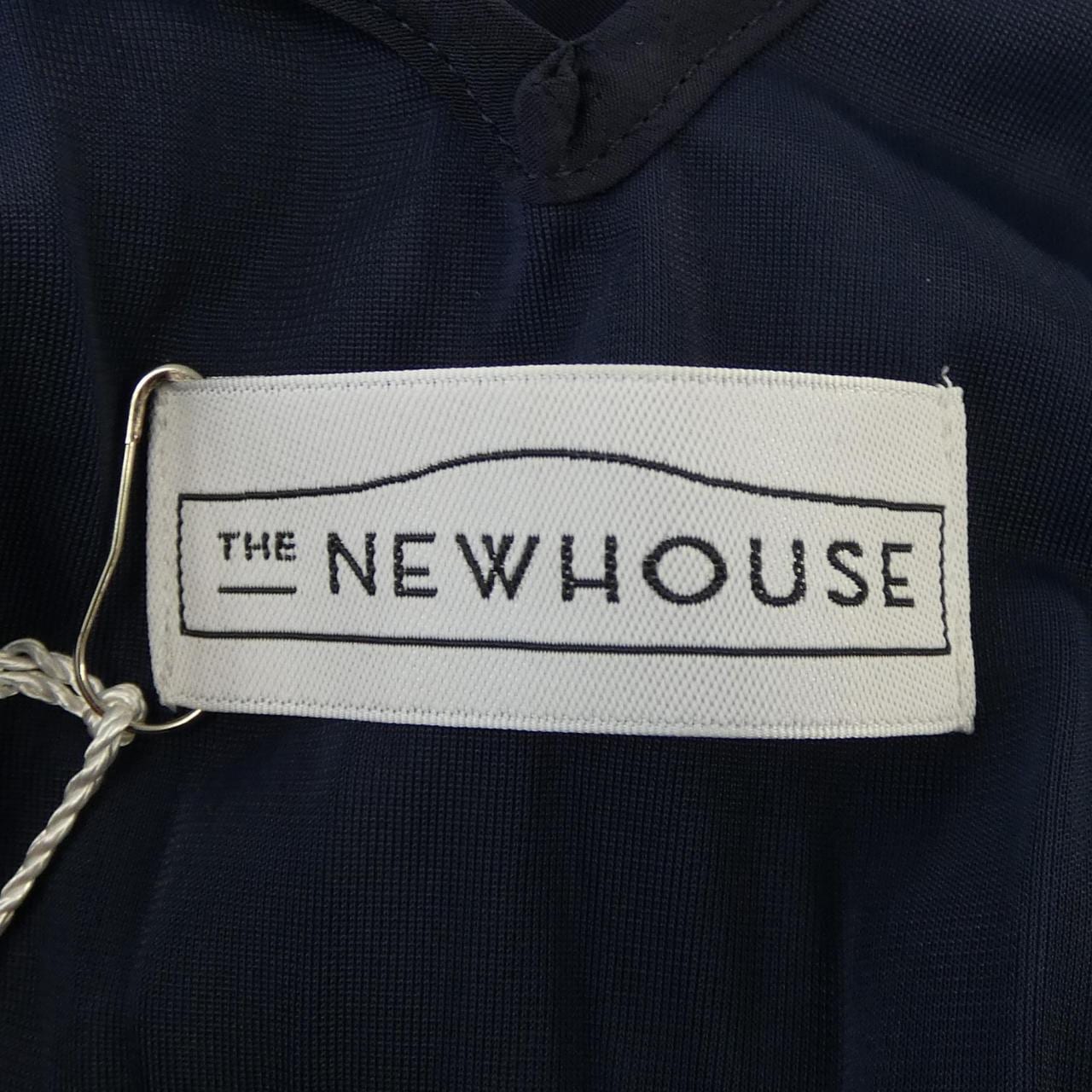 ザニューハウス THE NEWHOUSE トップス