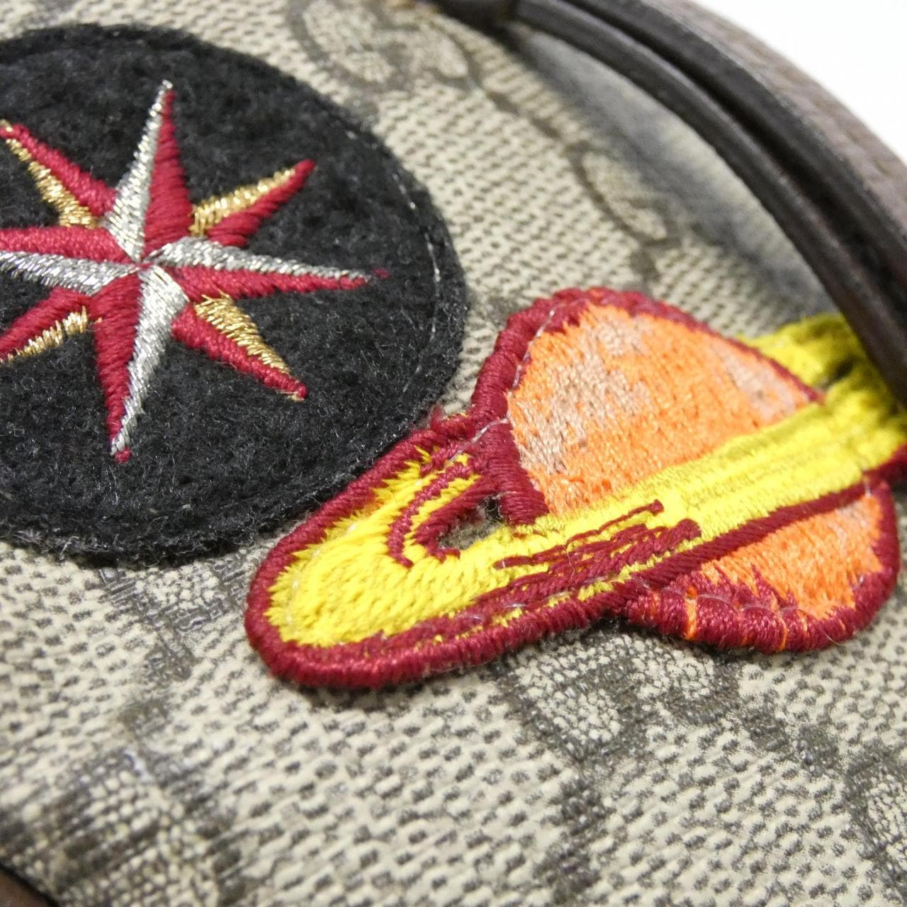 グッチ GUCCI CORRIER 529711 K9GLT ウエストバッグ