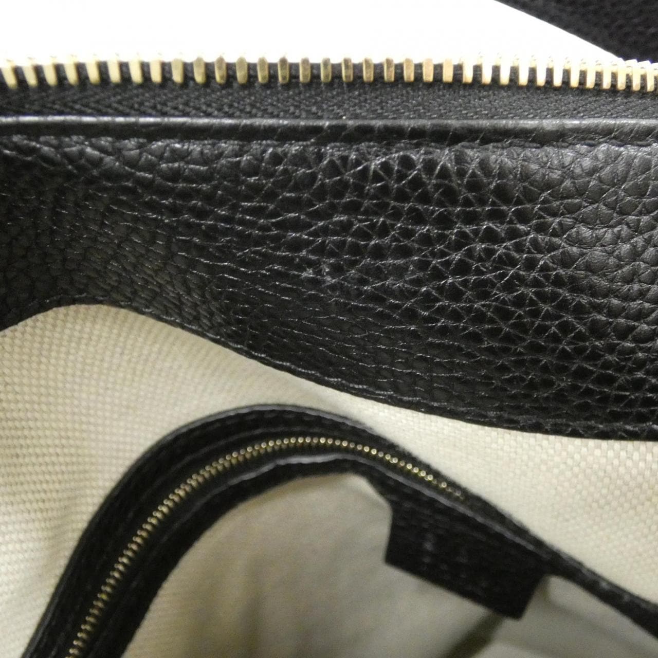 グッチ 536194 A7M0G ショルダーバッグ