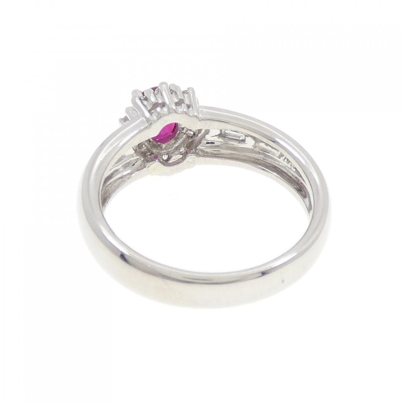 PT900 Ruby Ring 0.76CT