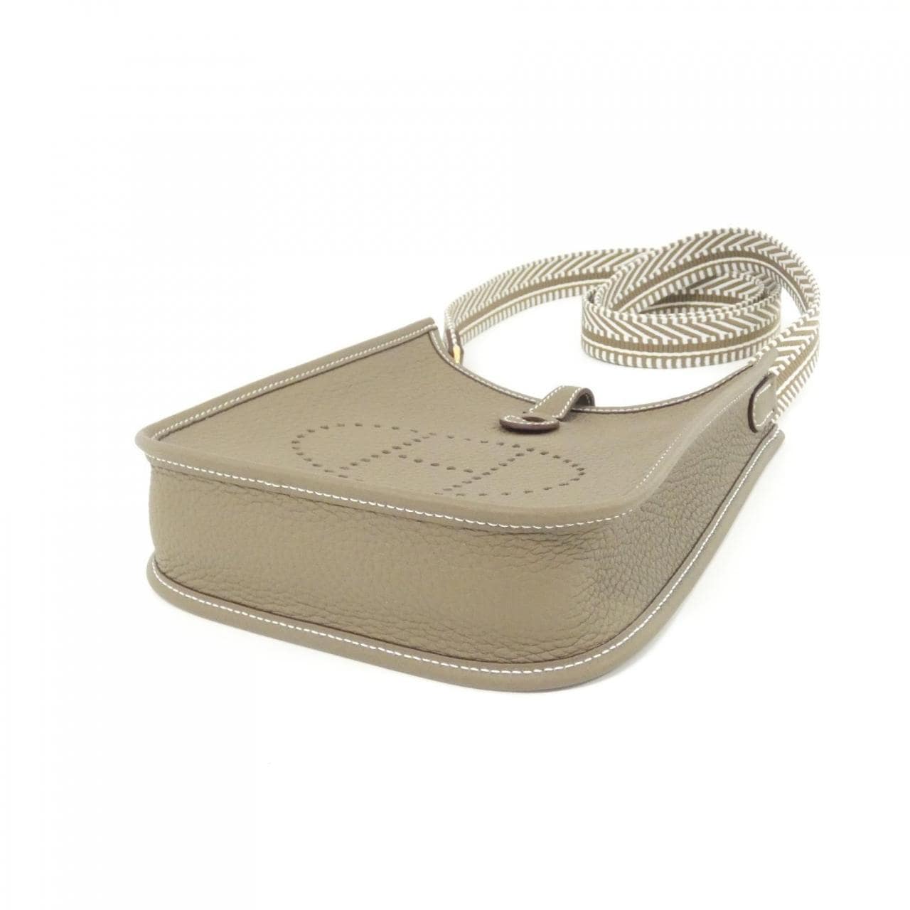 【未使用品】エルメス CAVALE エヴリン アマゾン 16cm 060775CC ショルダーバッグ