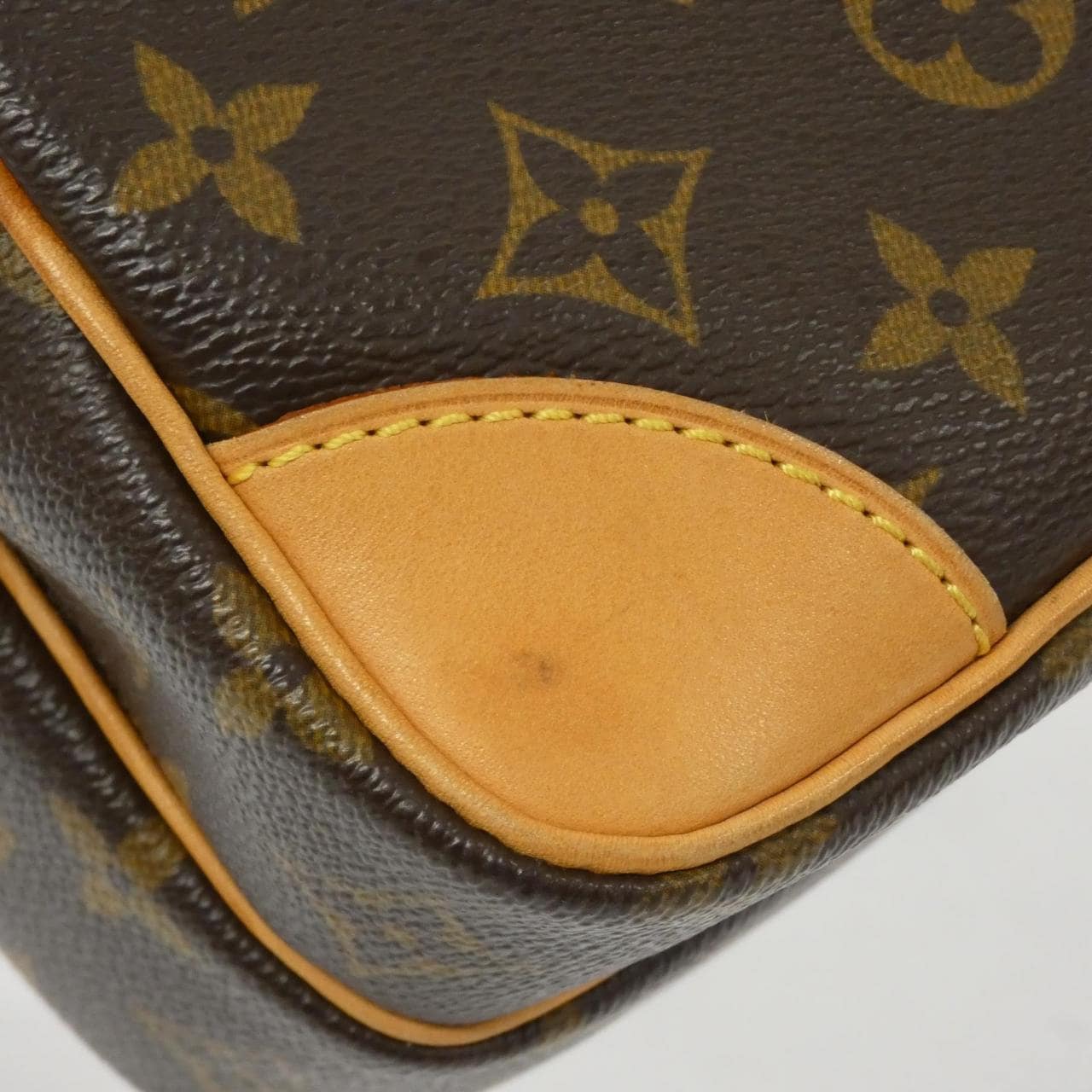 LOUIS VUITTON Monogram Amazon M45236 單肩包