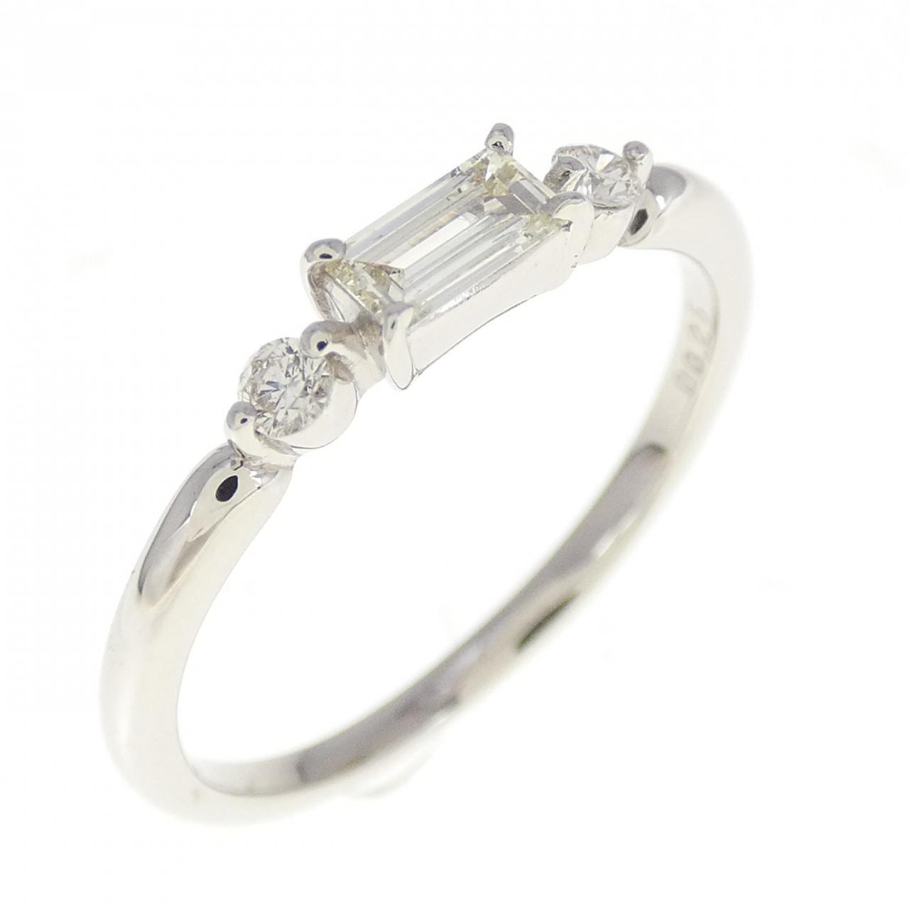 【新品】PT ダイヤモンド リング 0.25CT