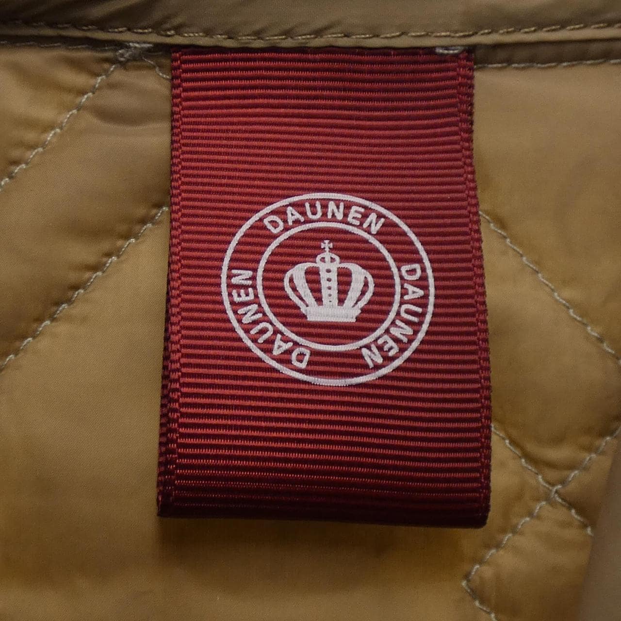 TISA ダウンコート