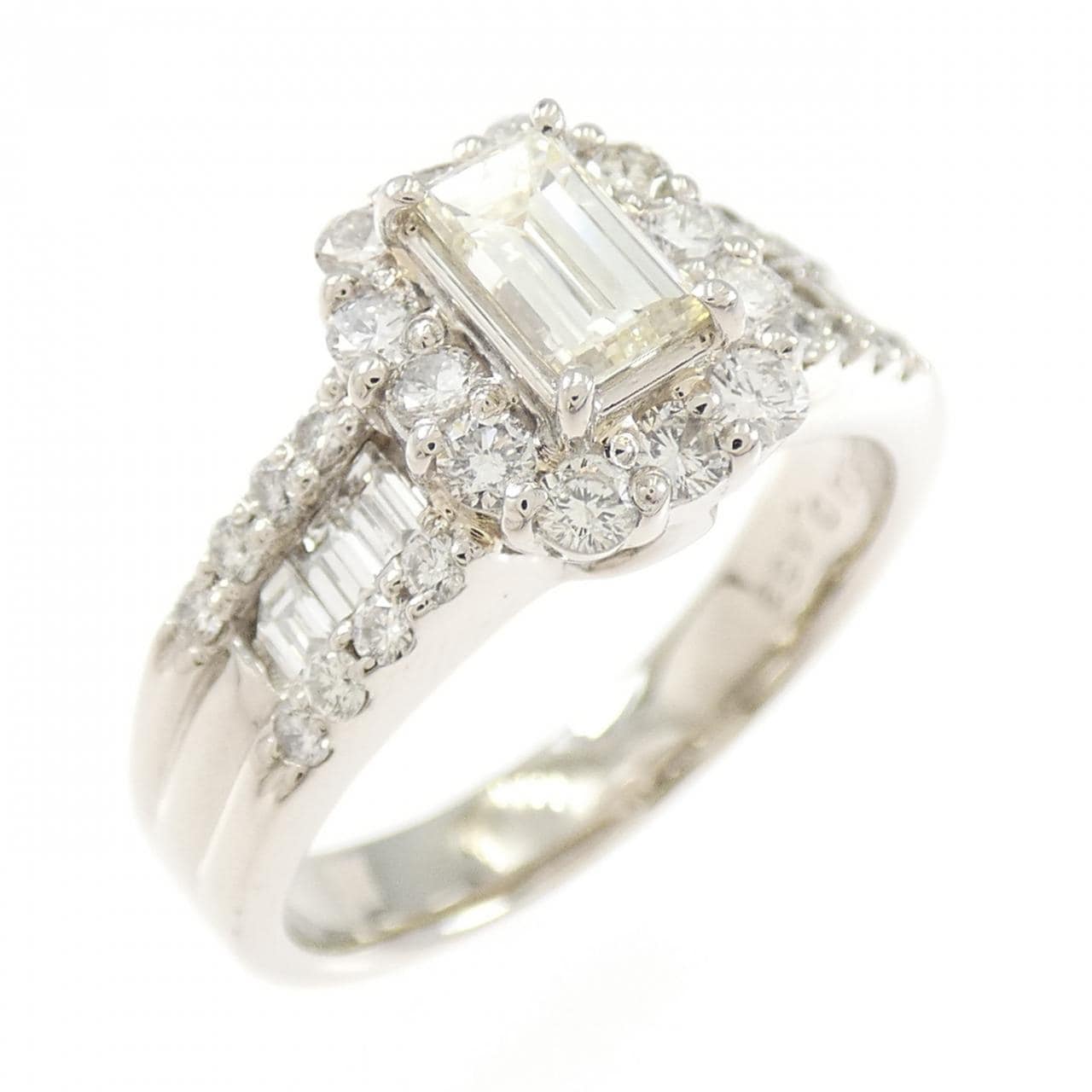 PT900 ダイヤモンド リング 0.452CT