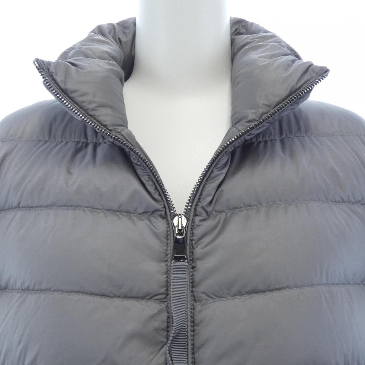 モンクレール MONCLER 20939B00030 ブルゾン