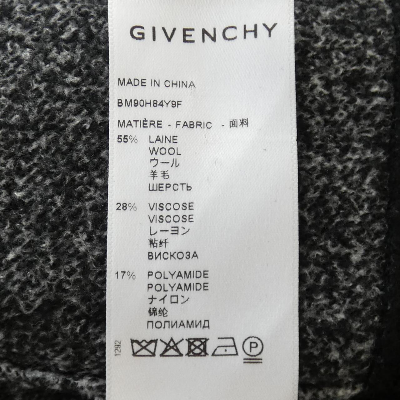 GIVENCHY紀梵希針織品