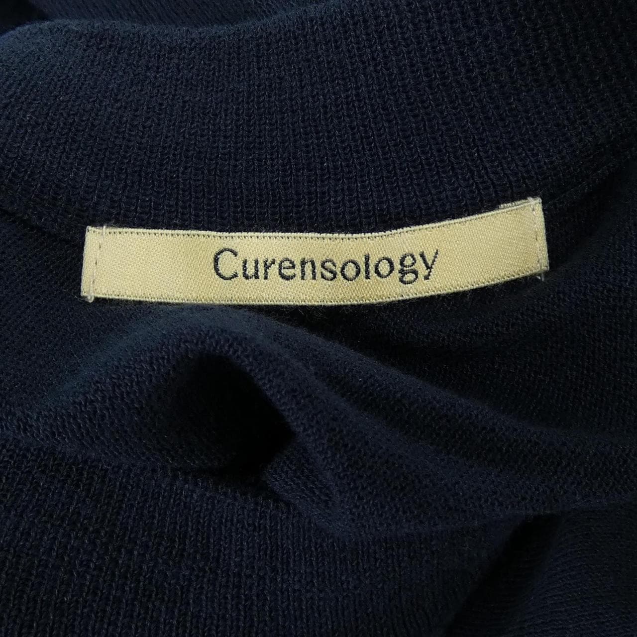 カレンソロジー Curensology トップス