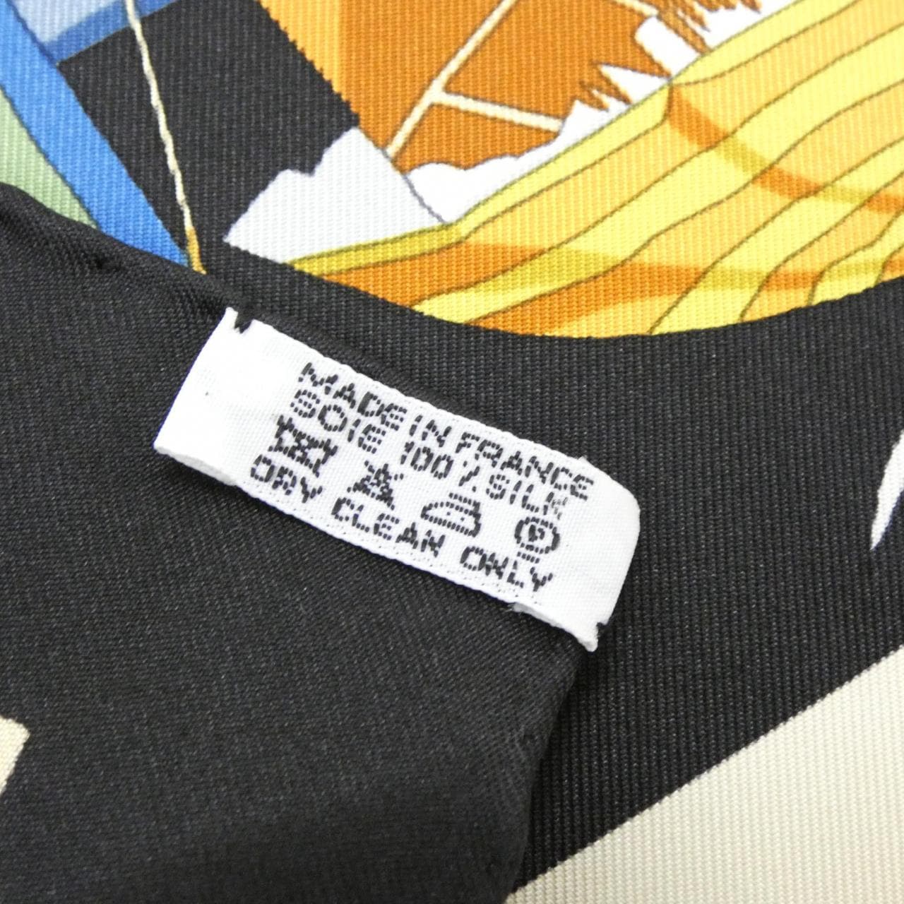 エルメス CHARMES DES PLAGES NORMANDES カレ スカーフ