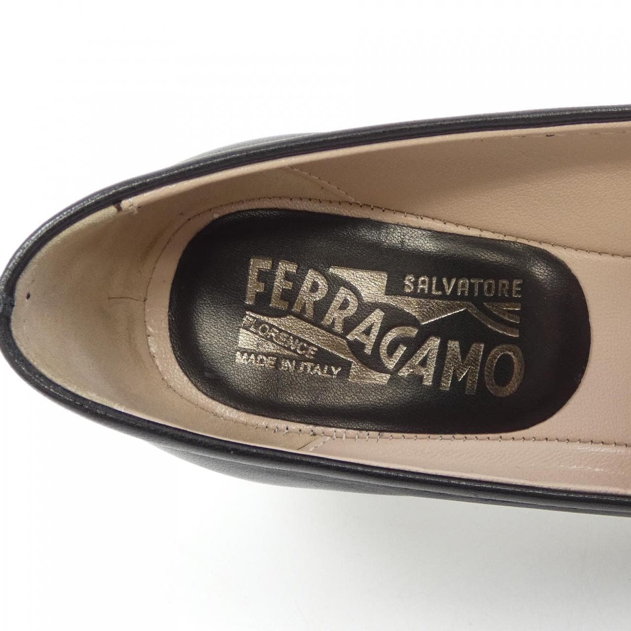 サルヴァトーレフェラガモ SALVATORE FERRAGAMO NS01141 755 パンプス