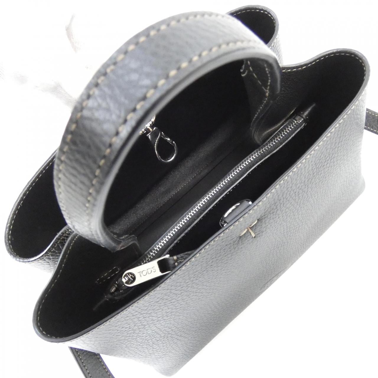 トッズ XBWAPAEL000QRIB999 バッグ