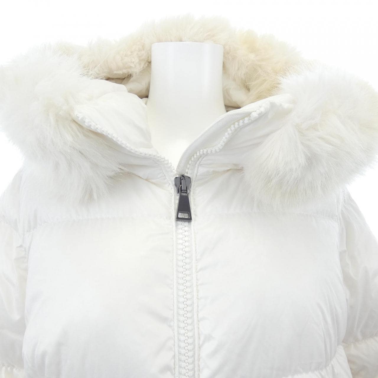 モンクレール MONCLER LAICHE ダウンジャケット