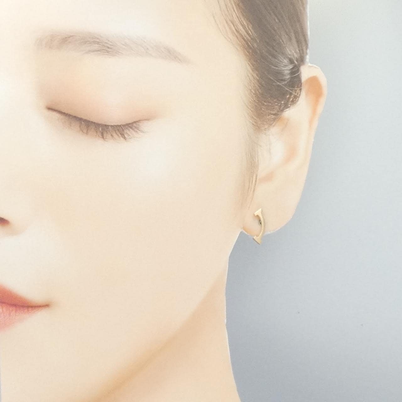 ティファニー Tスマイル ピアス