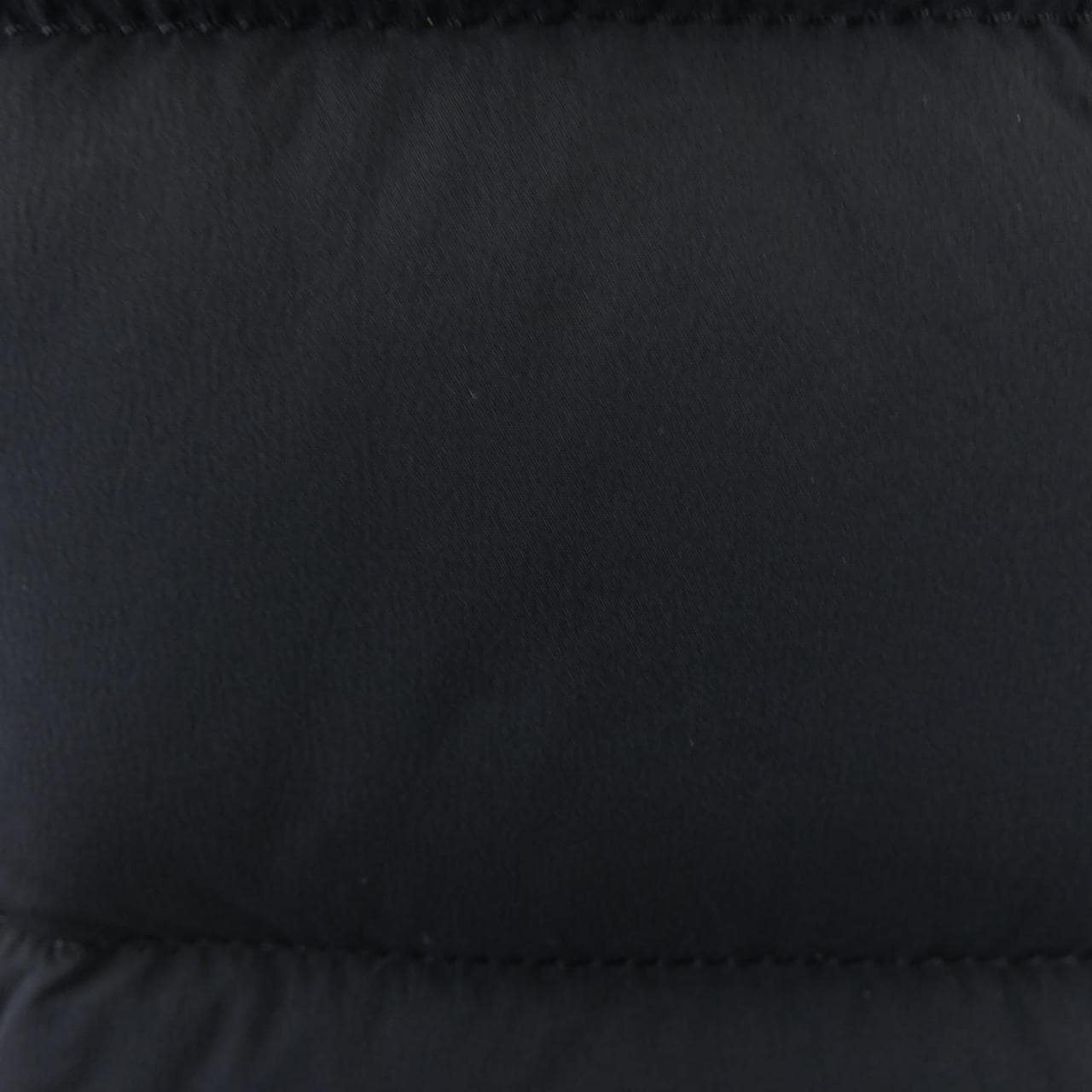 モンクレール MONCLER ダウンジャケット