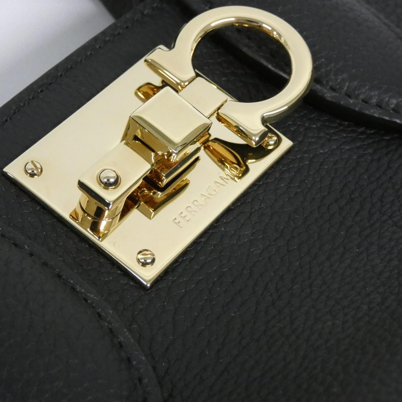 【新品】サルヴァトーレフェラガモ THE STUDIO 21 4493 バッグ