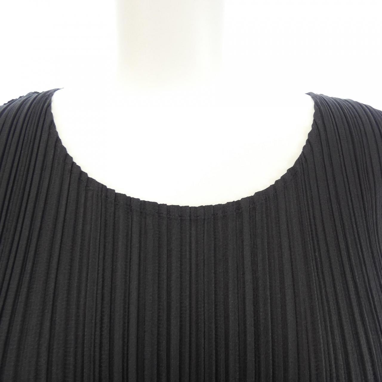 プリーツプリーズ PLEATS PLEASE PP55-JK101 タンクトップ