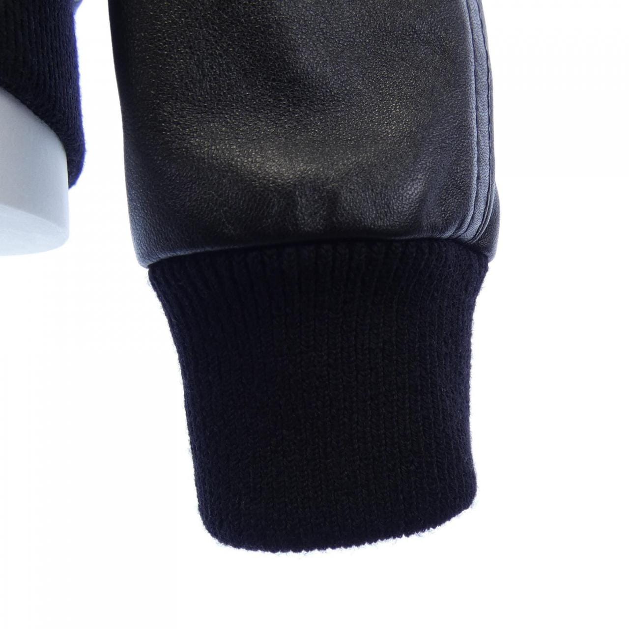 セリーヌ CELINE カットアウト ブルゾン 2EF32280D レザージャケット