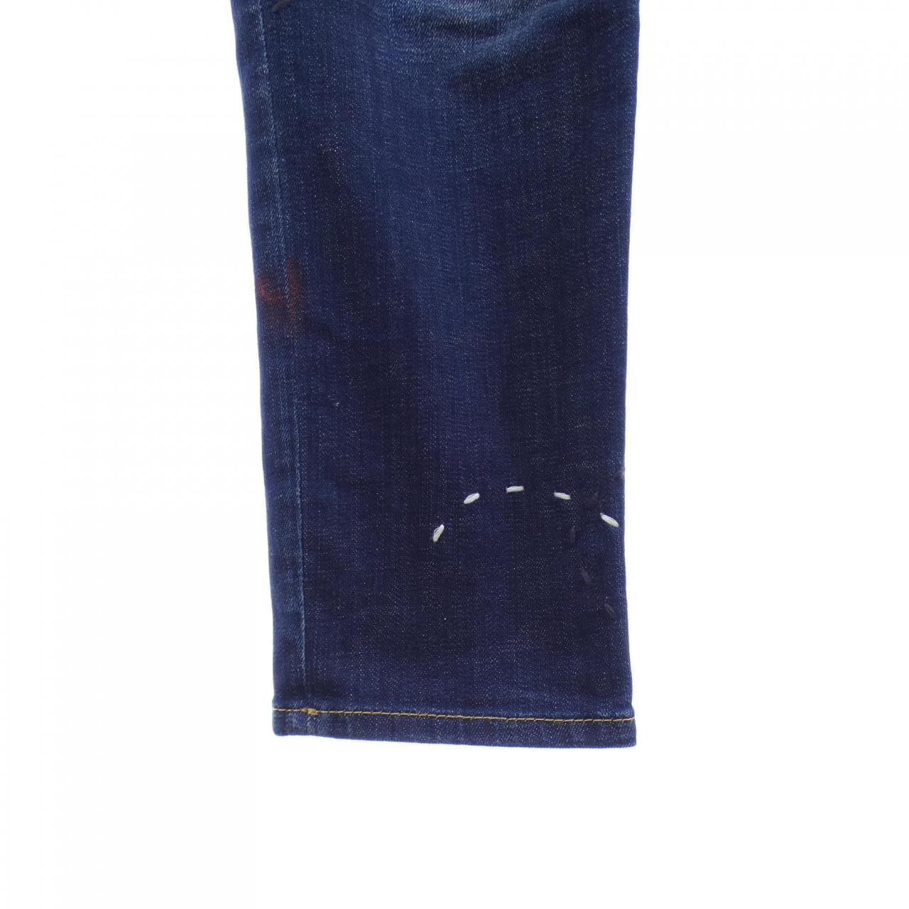 ディースクエアード DSQUARED2 S74LB1392 ジーンズ