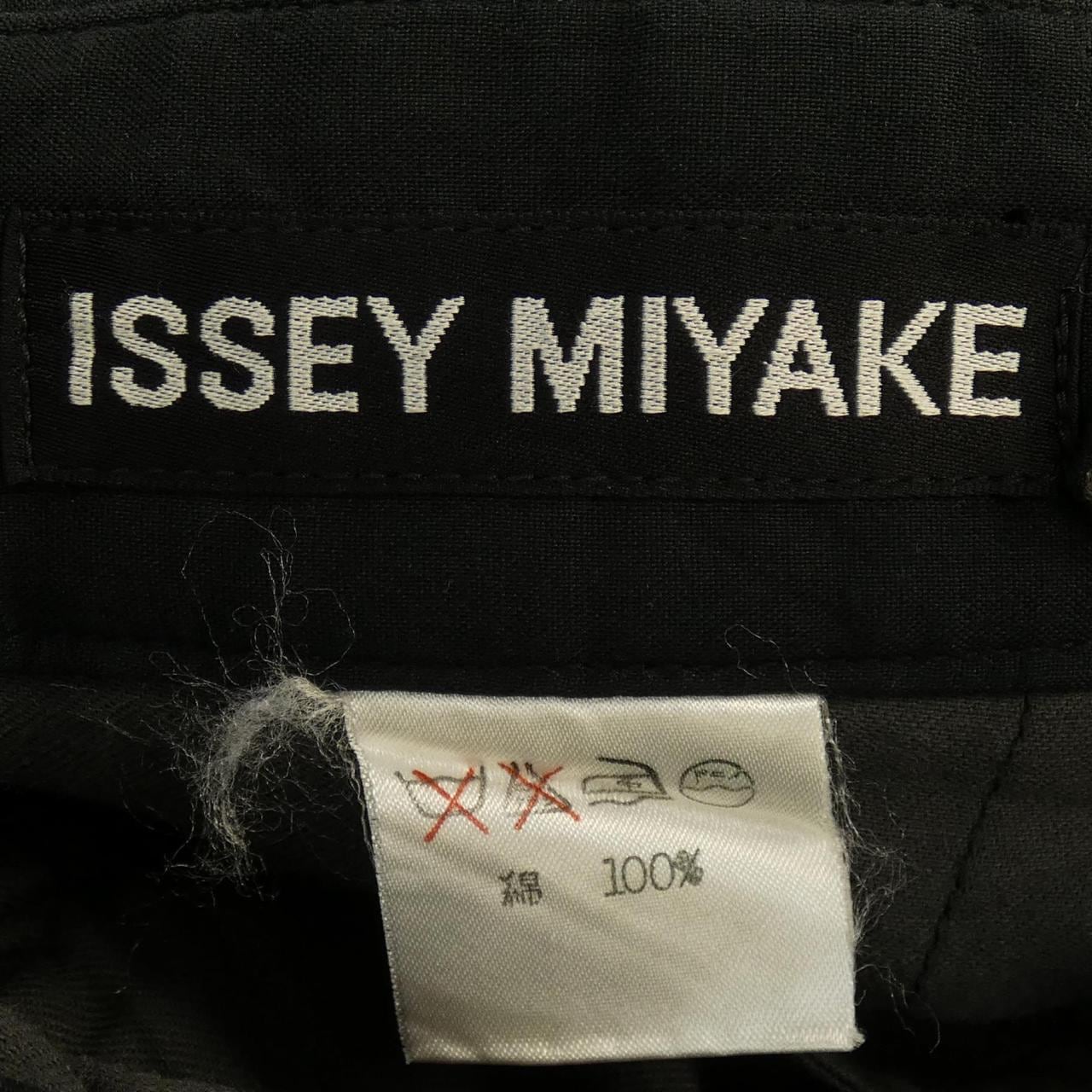 【ヴィンテージ】イッセイミヤケ ISSEY MIYAKE パンツ