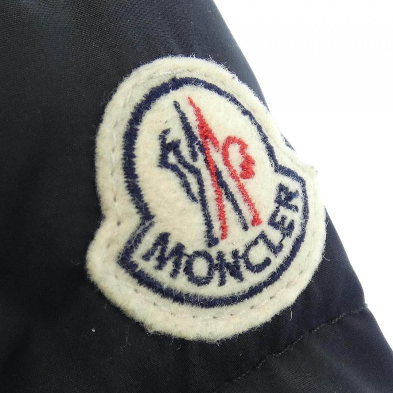 モンクレール MONCLER 57265 LAVAUD ダウンジャケット