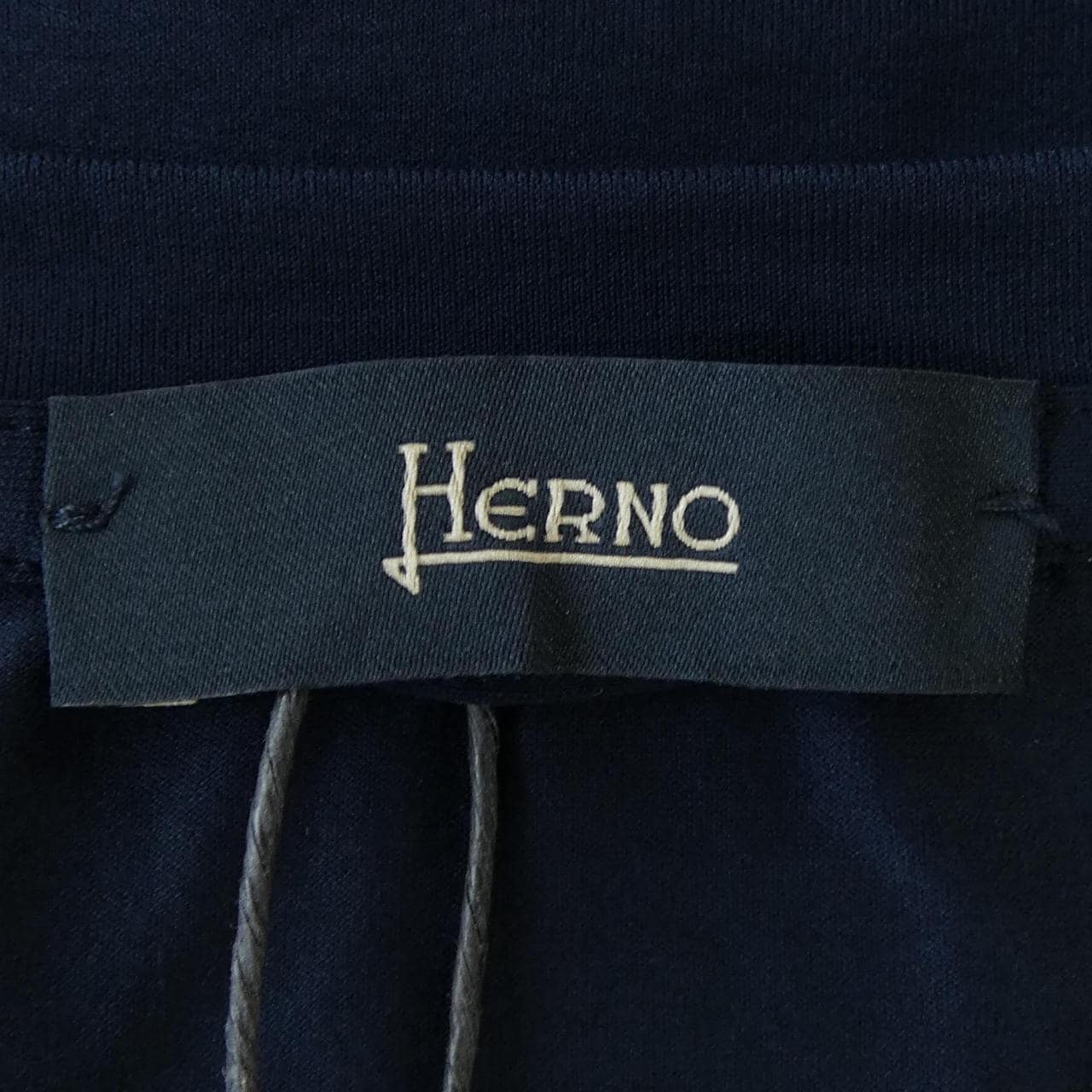 ヘルノ Herno Tシャツ