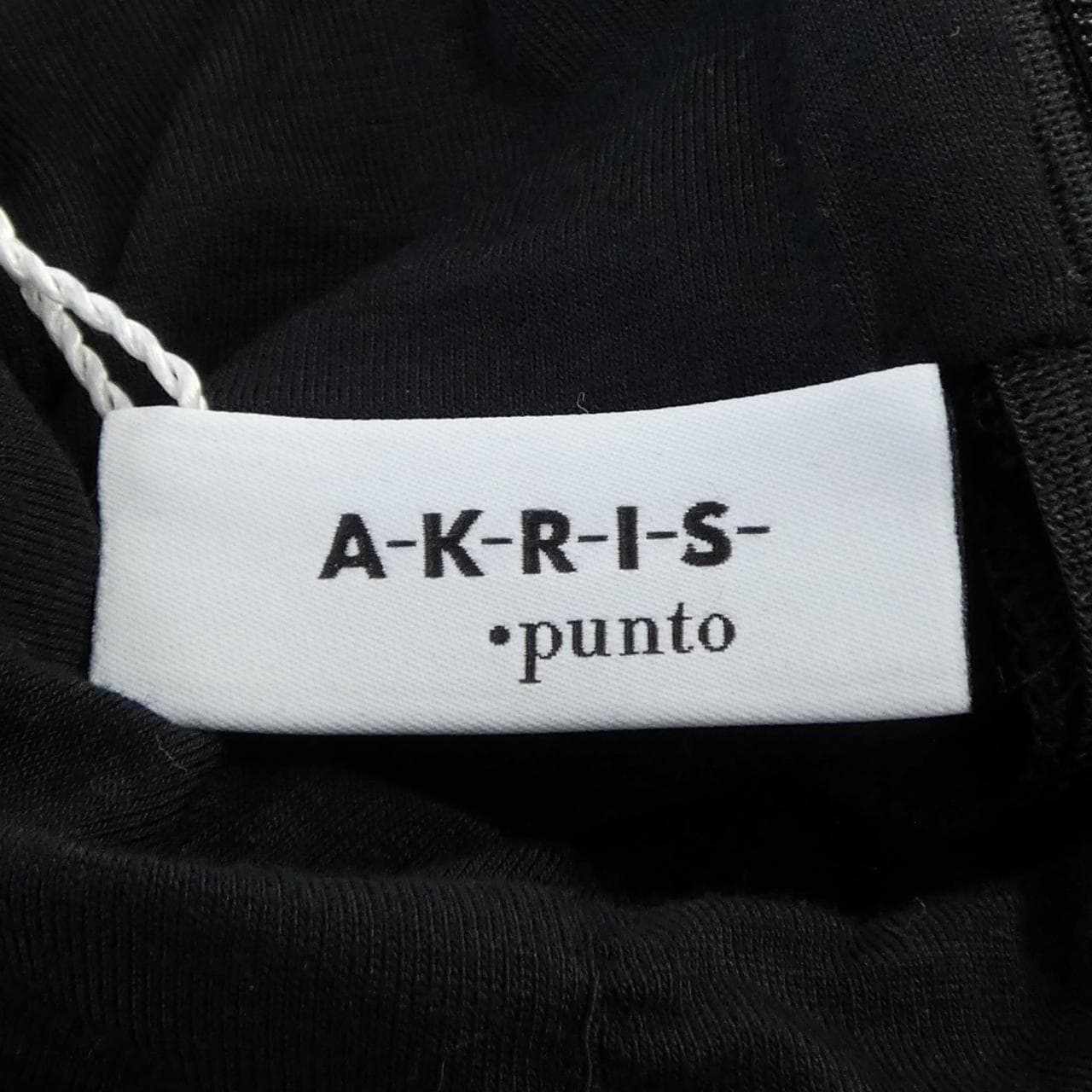 AKRISPUNTO トップス