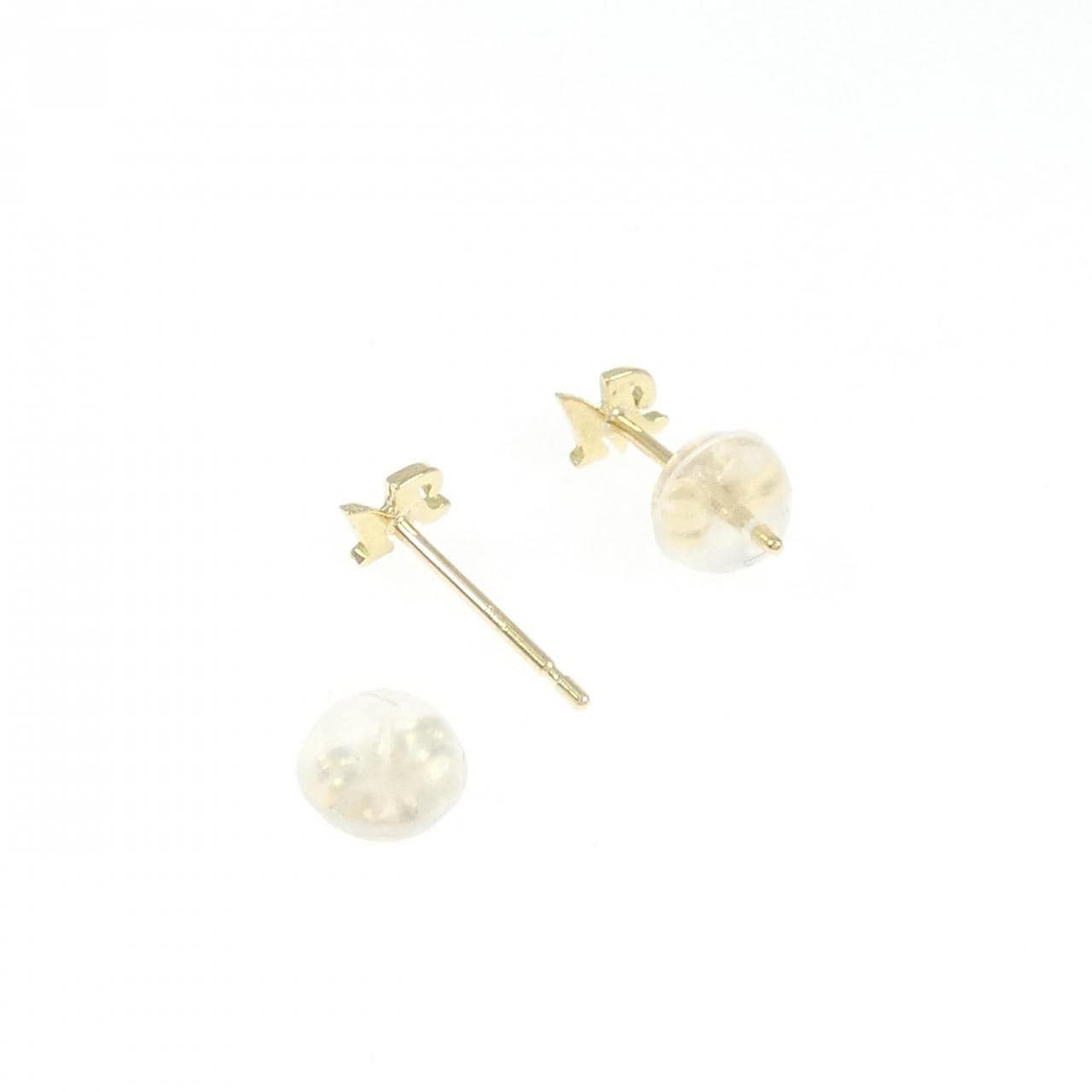 K18YG イニシャルM ピアス