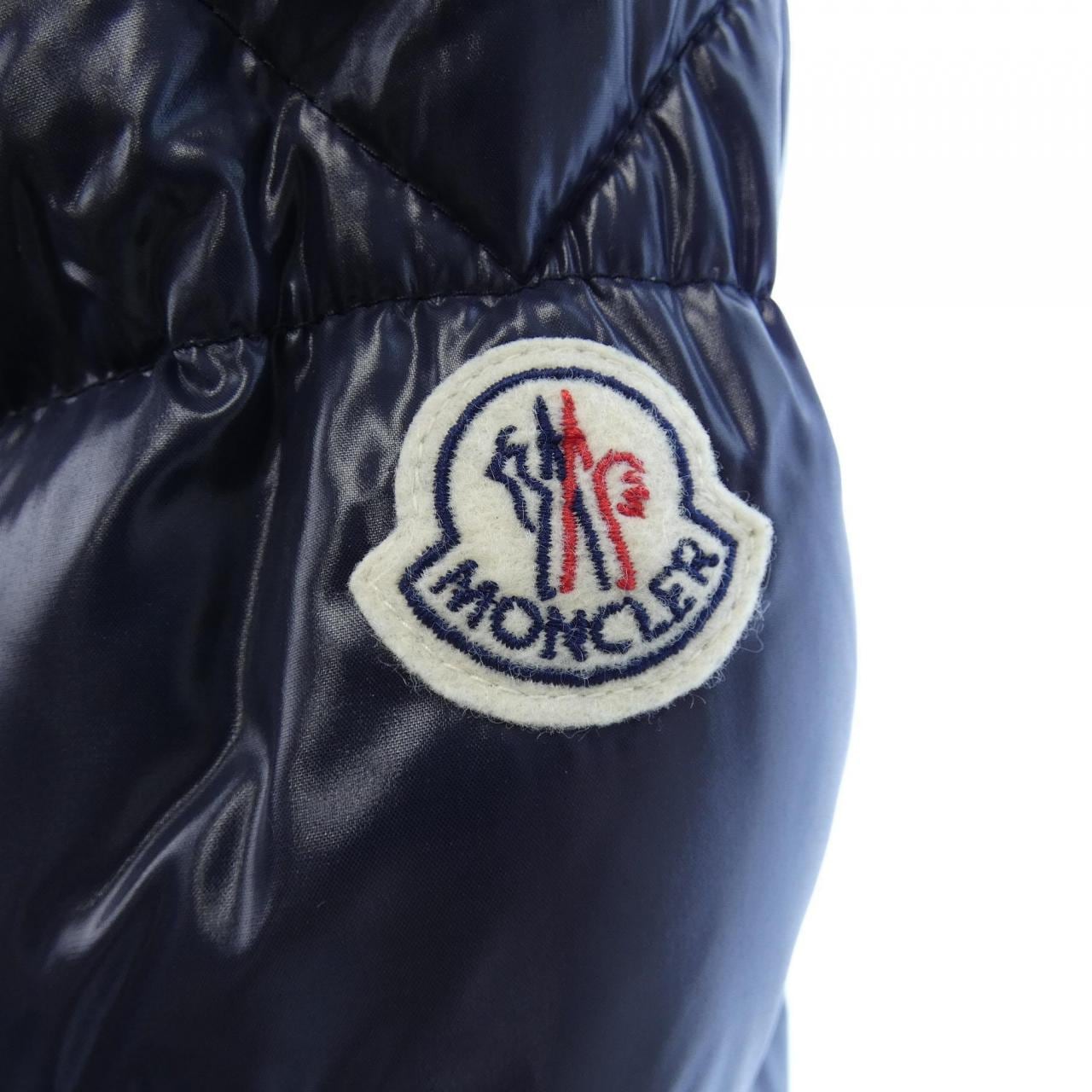 モンクレール MONCLER ダウンジャケット
