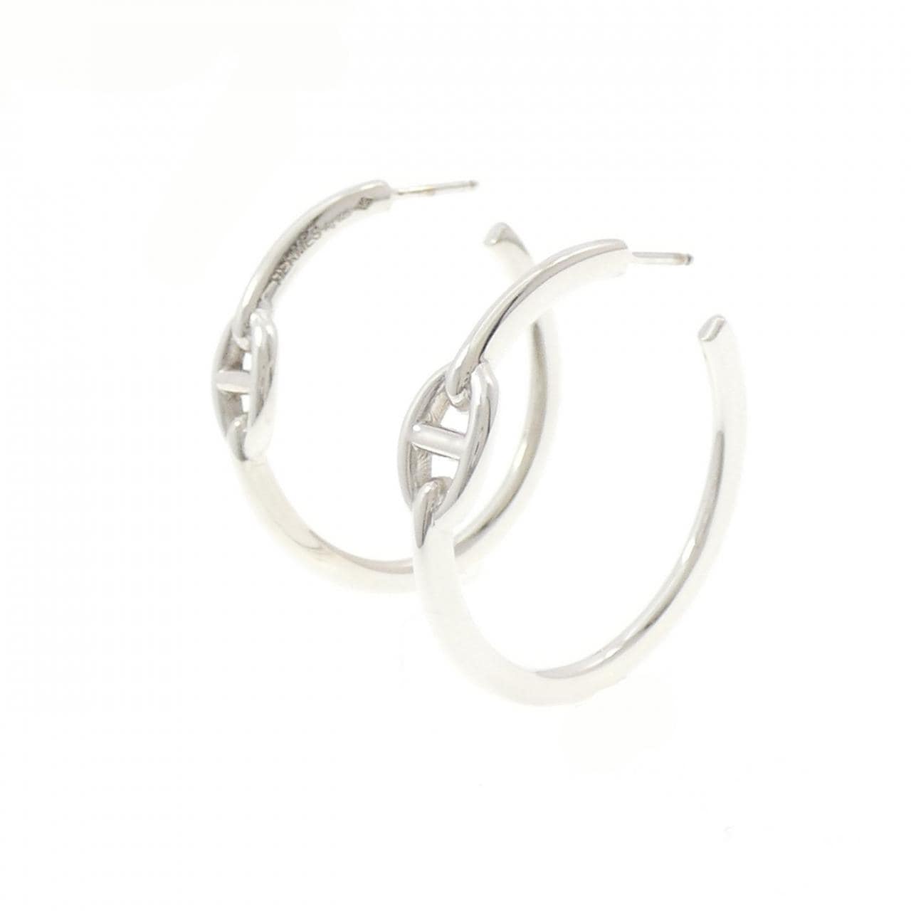 エルメス シェーヌダンクル スモール ピアス