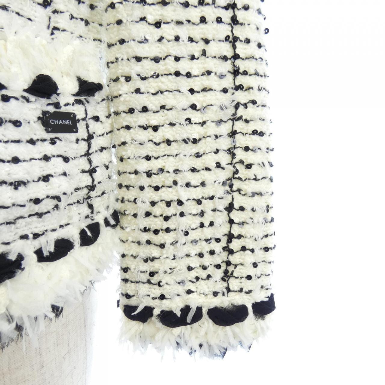 【ヴィンテージ】シャネル CHANEL P25414W03520 05P ノーカラージャケット