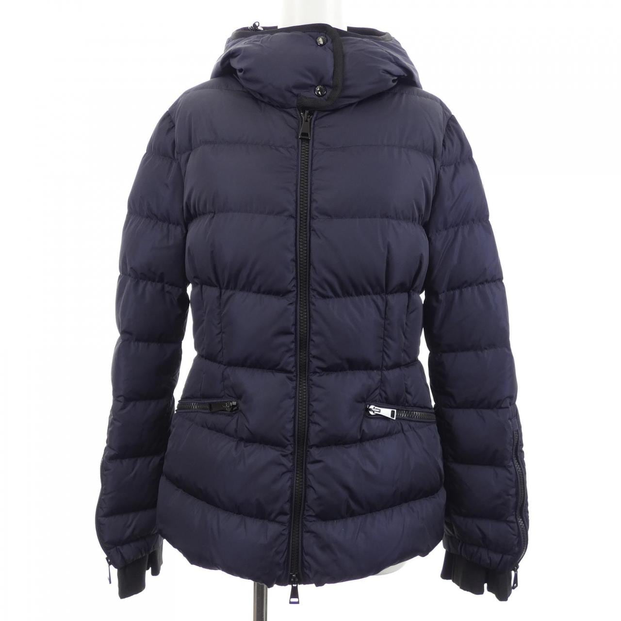 モンクレール MONCLER BETULA ダウンジャケット