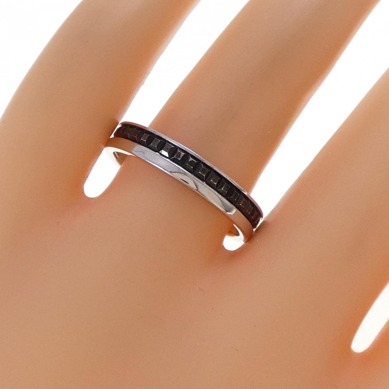 ブシュロン キャトル ブラック リング