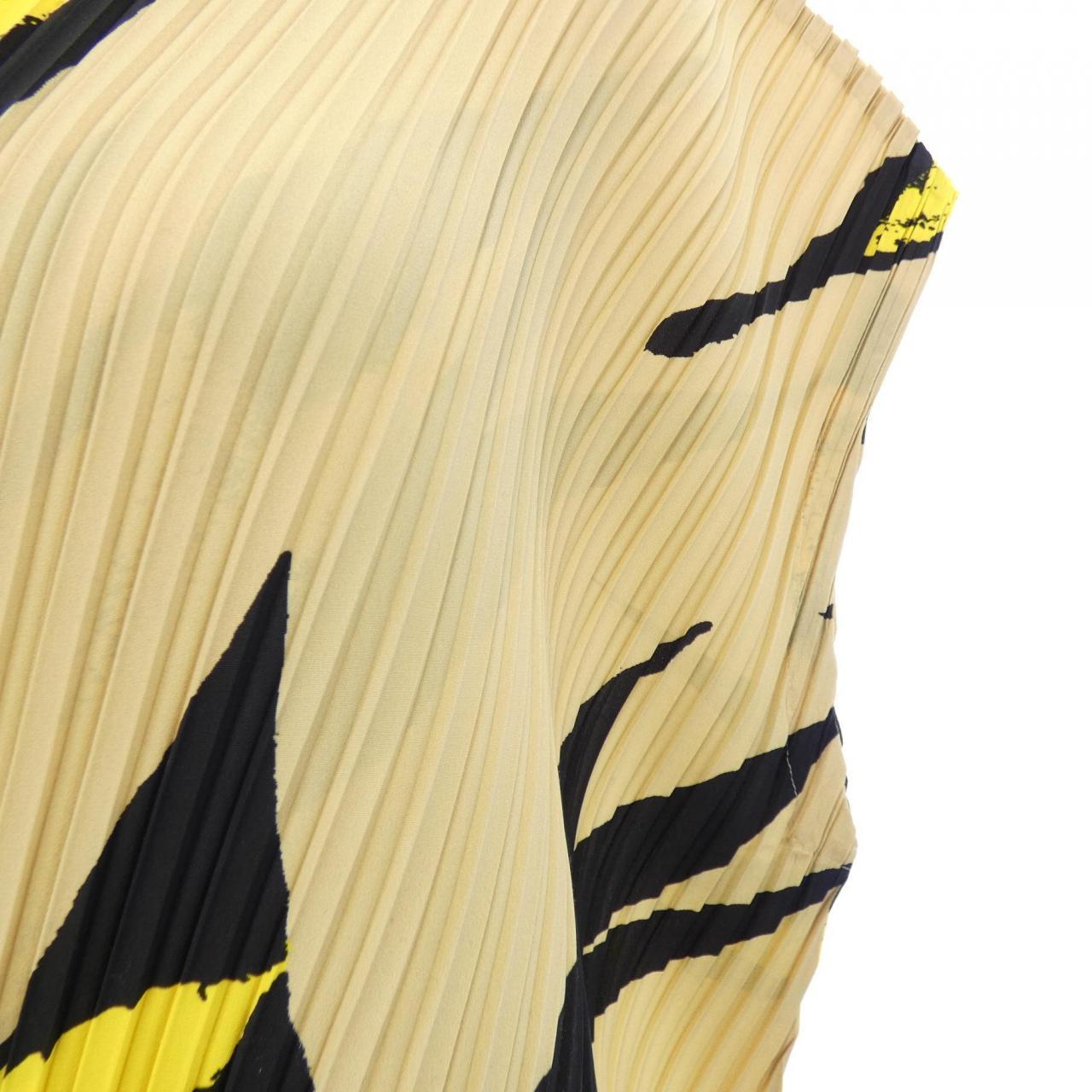 イッセイミヤケ ISSEY MIYAKE IM43FH115 ワンピース