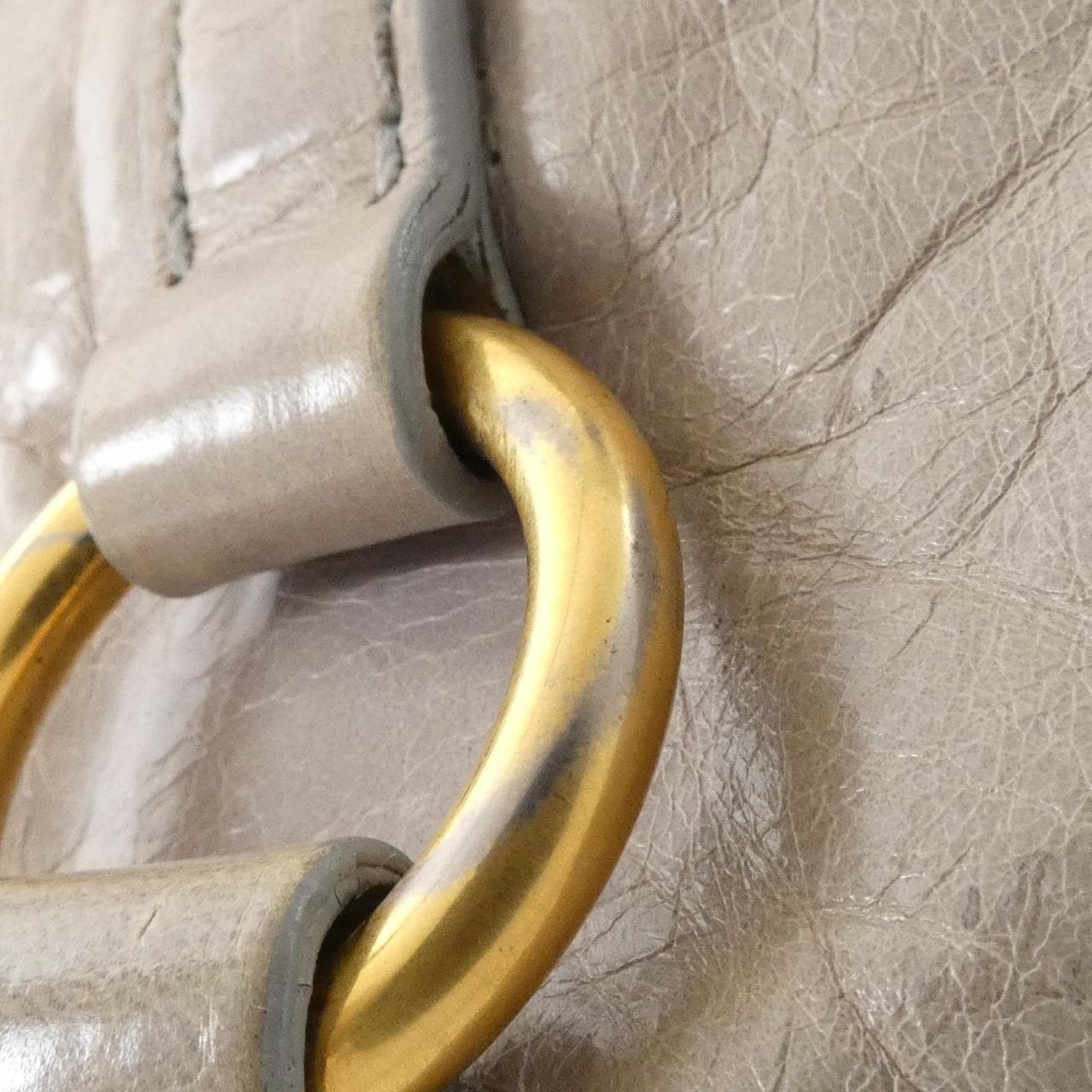 ミュウミュウ バッグ