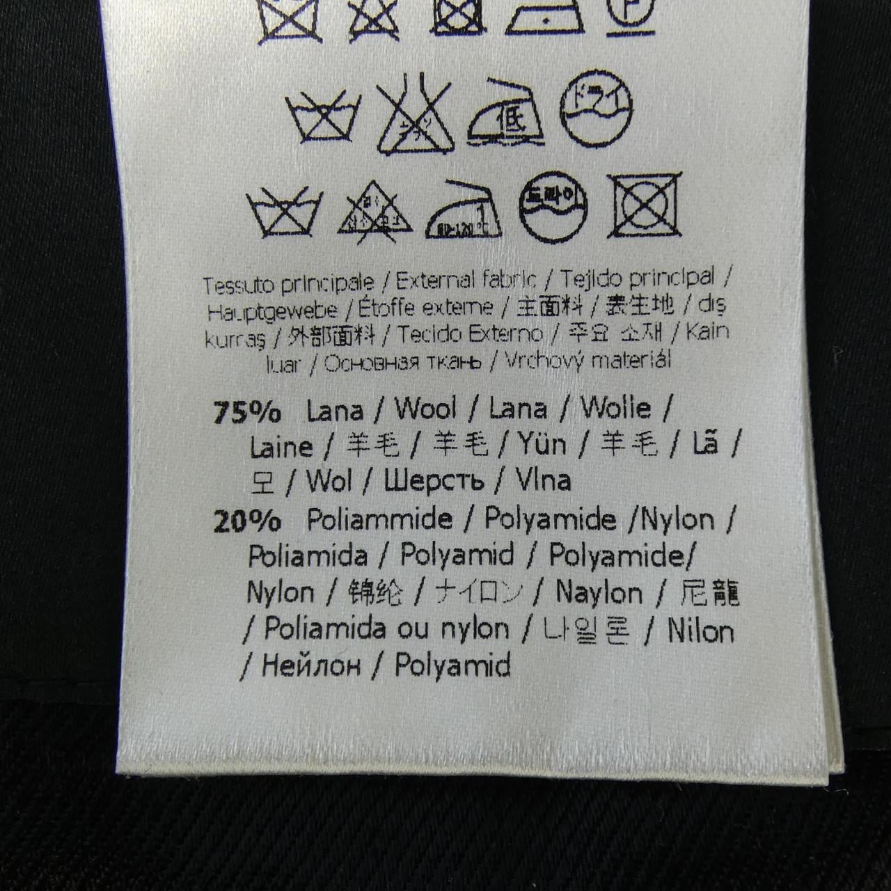 フェンディ FENDI FW0811 8XG ジャケット