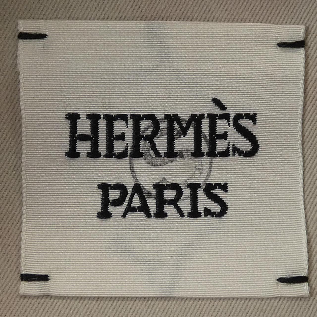 エルメス HERMES CLIQETIS 2E0157DX コート