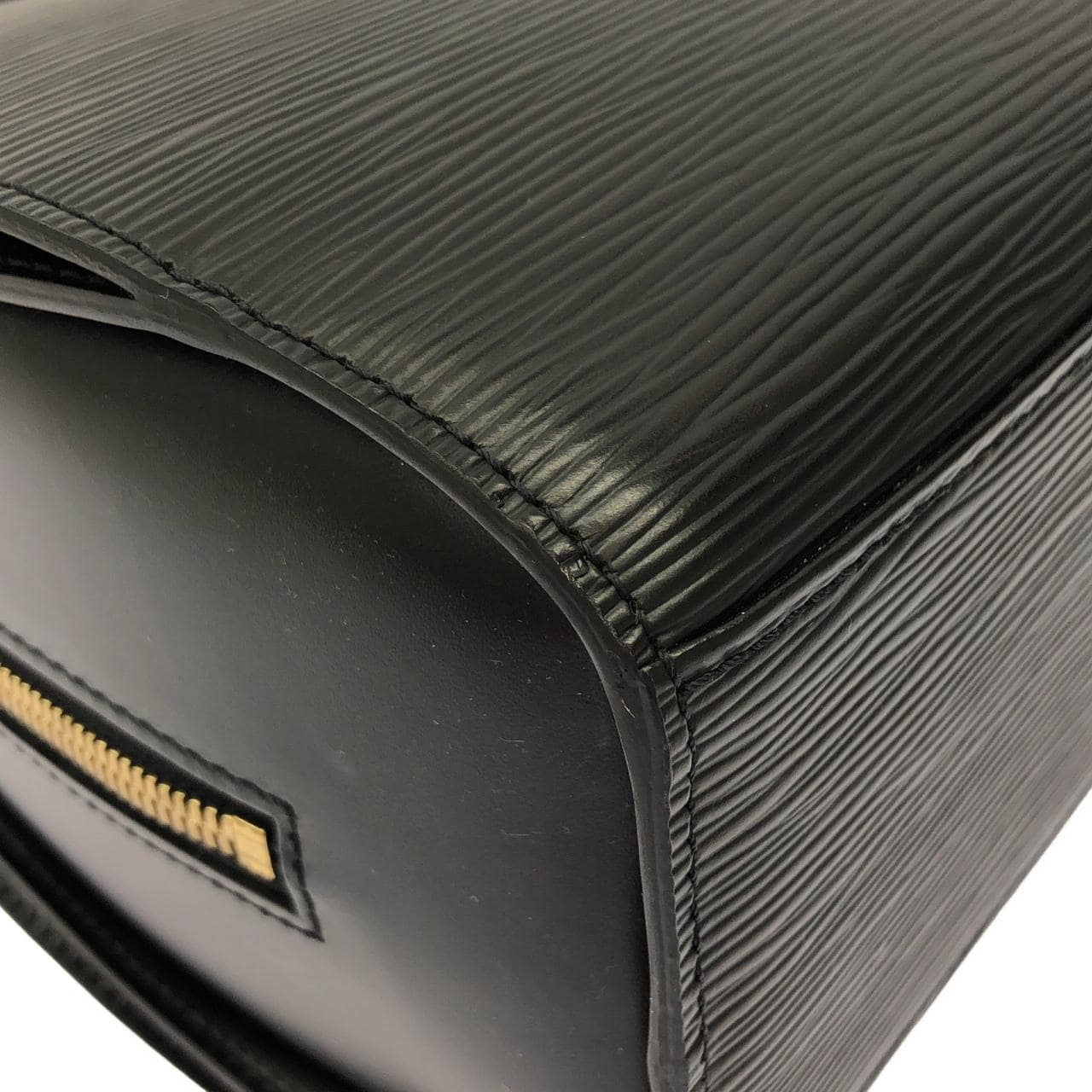 ルイヴィトン エピ ポンヌフ M52052 バッグ