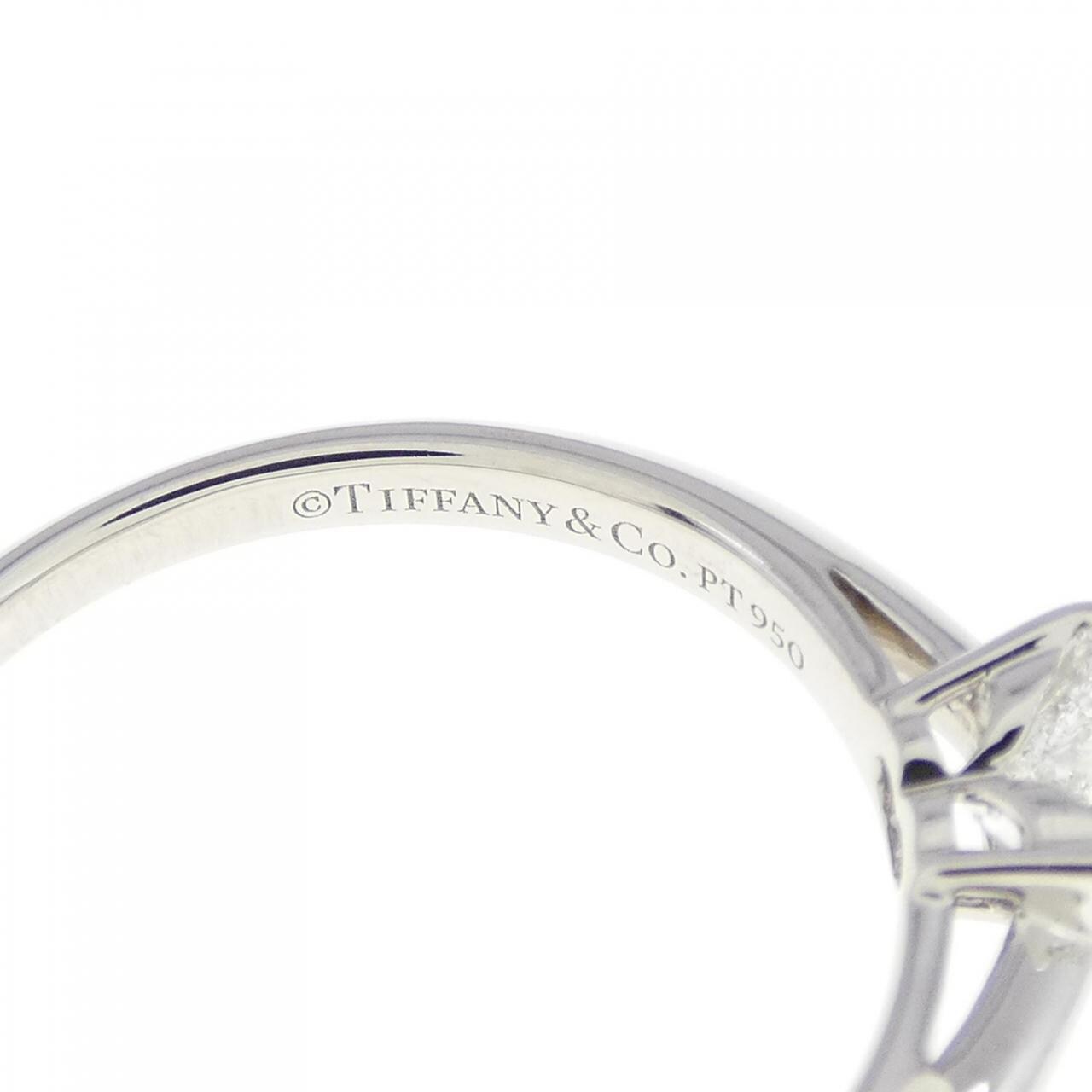 TIFFANY Diamond Ring 0.43CT F VS1