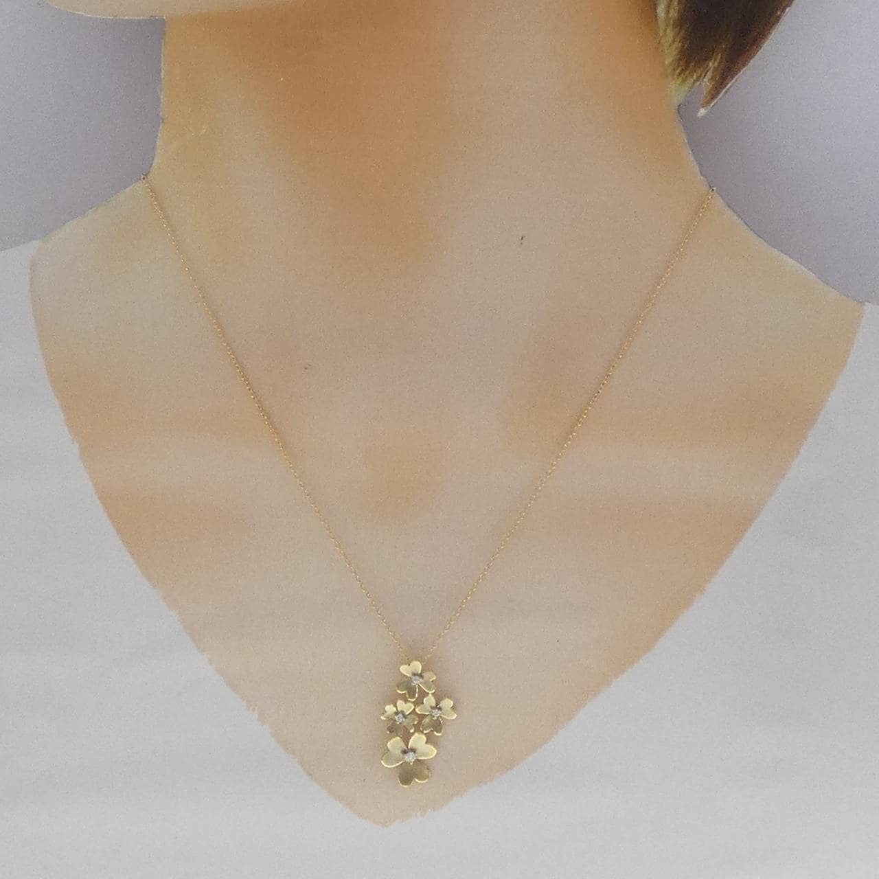 K18YG フラワー ダイヤモンド ネックレス 0.06CT