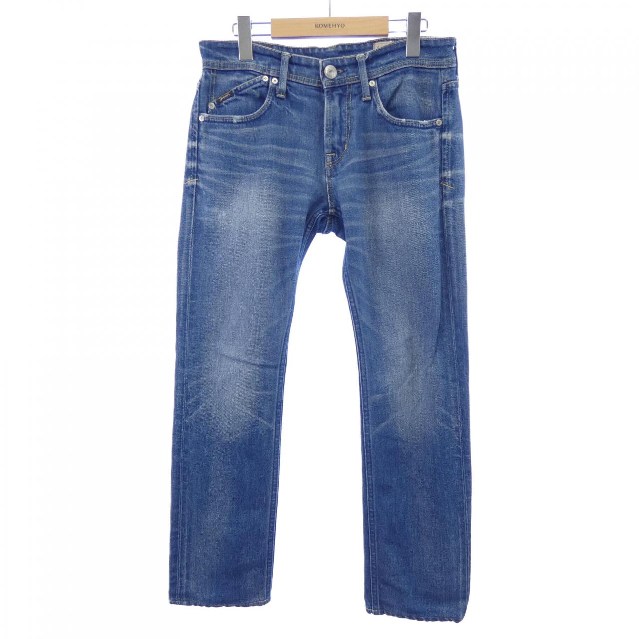 ヤヌーク YANUK ジーンズ