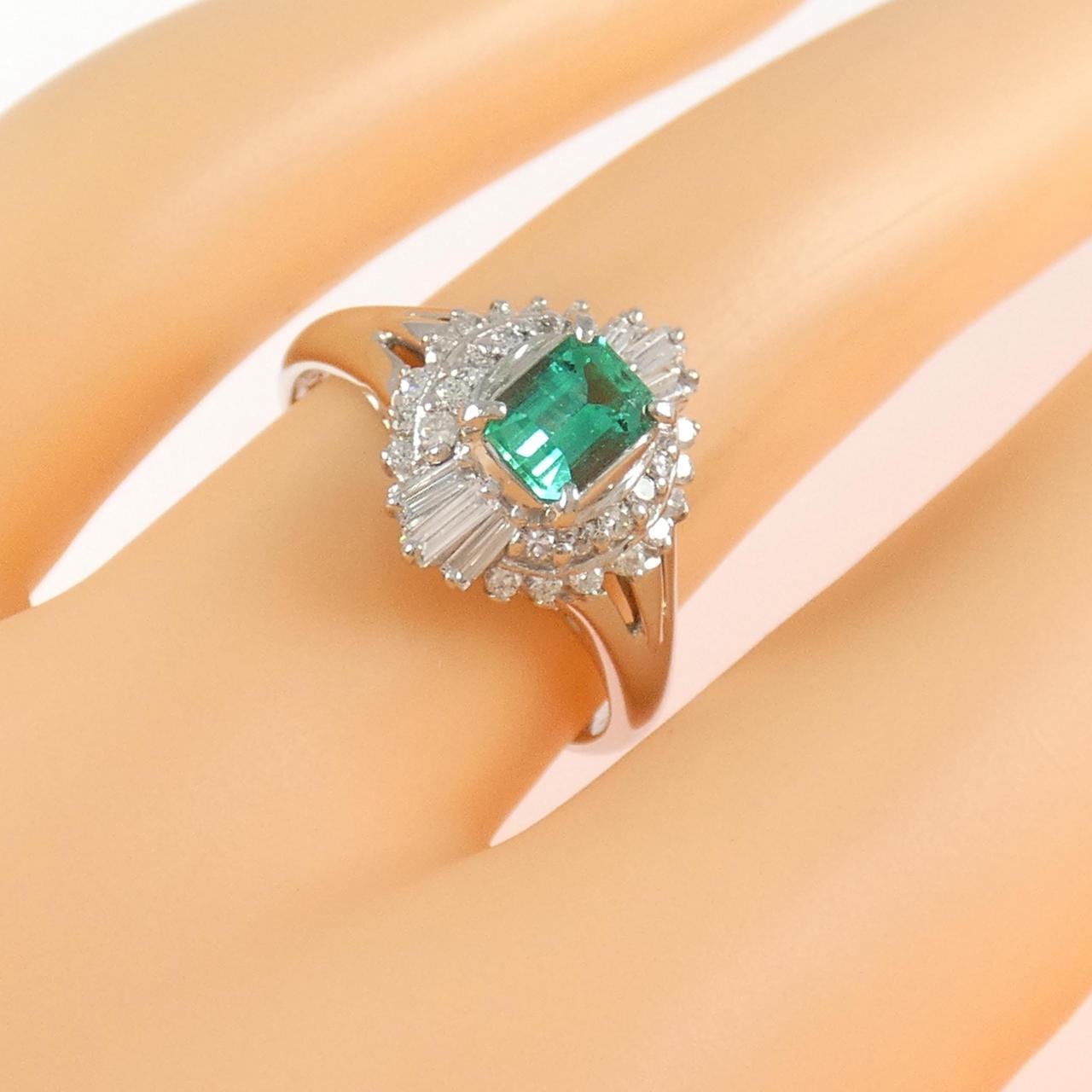 PT900 エメラルド リング 0.41CT