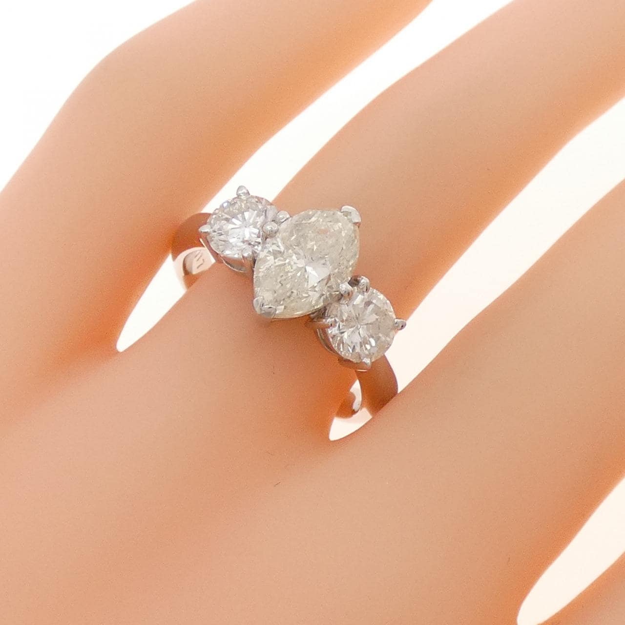 PT900 ダイヤモンド リング 1.88CT